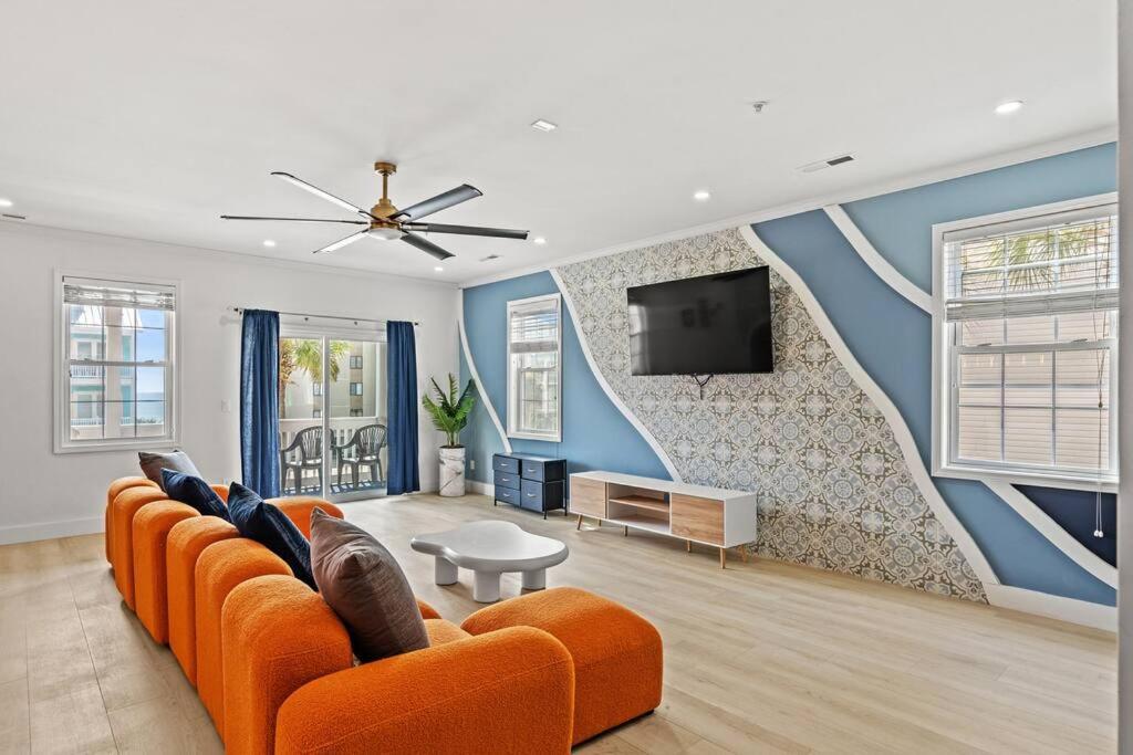 Luxurious Home With Theatre Room شاطئ ميرتل المظهر الخارجي الصورة