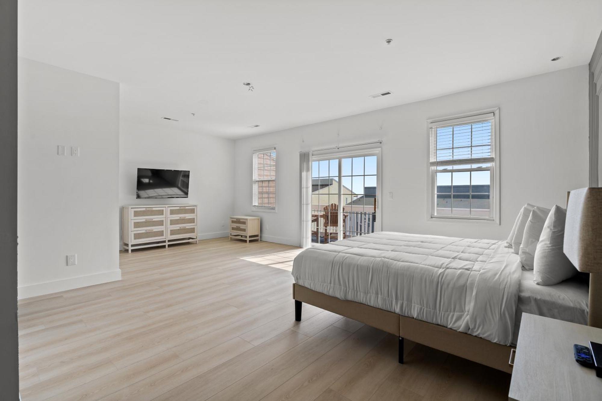 Luxurious Home With Theatre Room شاطئ ميرتل المظهر الخارجي الصورة